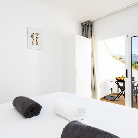 Oasis 21 By Smart Apartman *